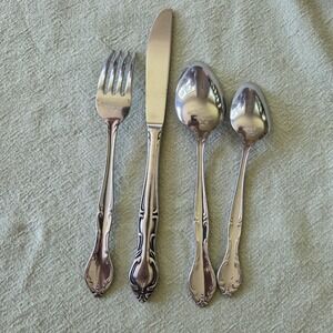 Hampton Court Stainless Japan Flatware Soup Spoon, Spoon,fork Knife Lot of‎ 4